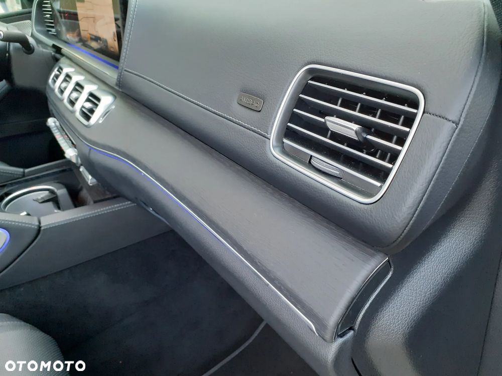 Mercedes-Benz GLE 300 d mHEV 4-Matic AMG Line - 28