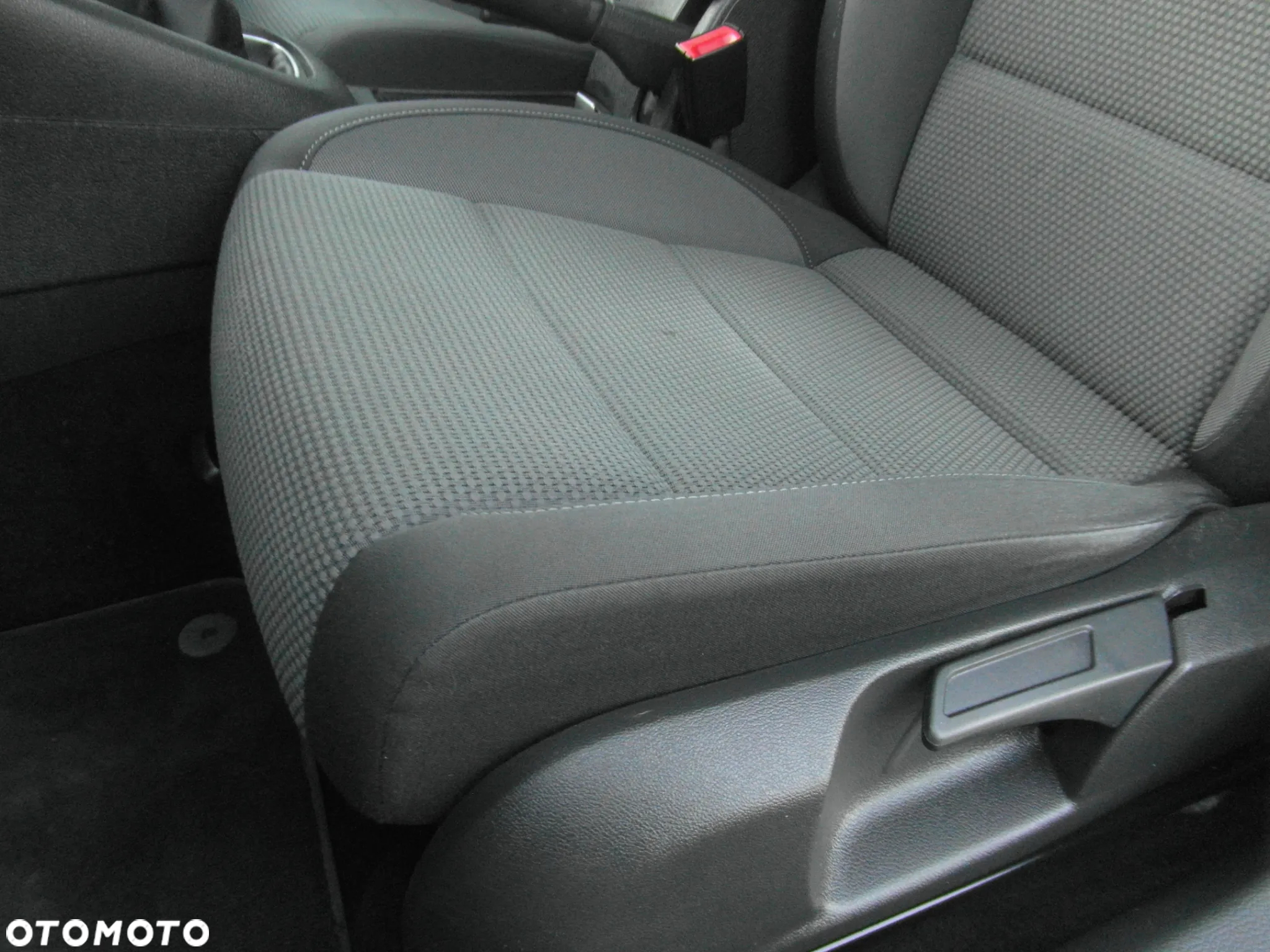 Volkswagen Golf VI 1.6 Comfortline - 17
