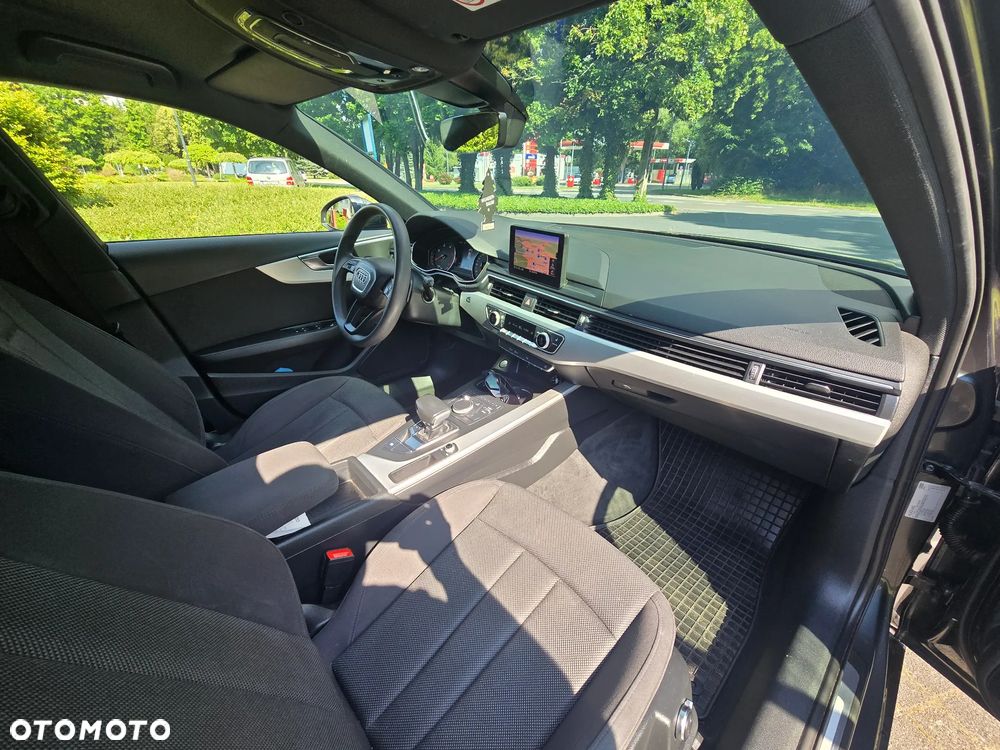 Audi A4 - 25
