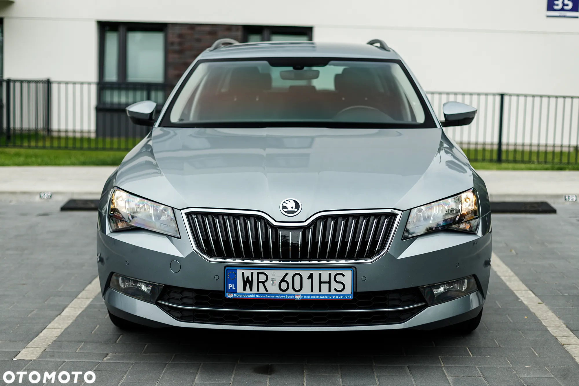 Skoda Superb 2.0 TDI Sportline - 14