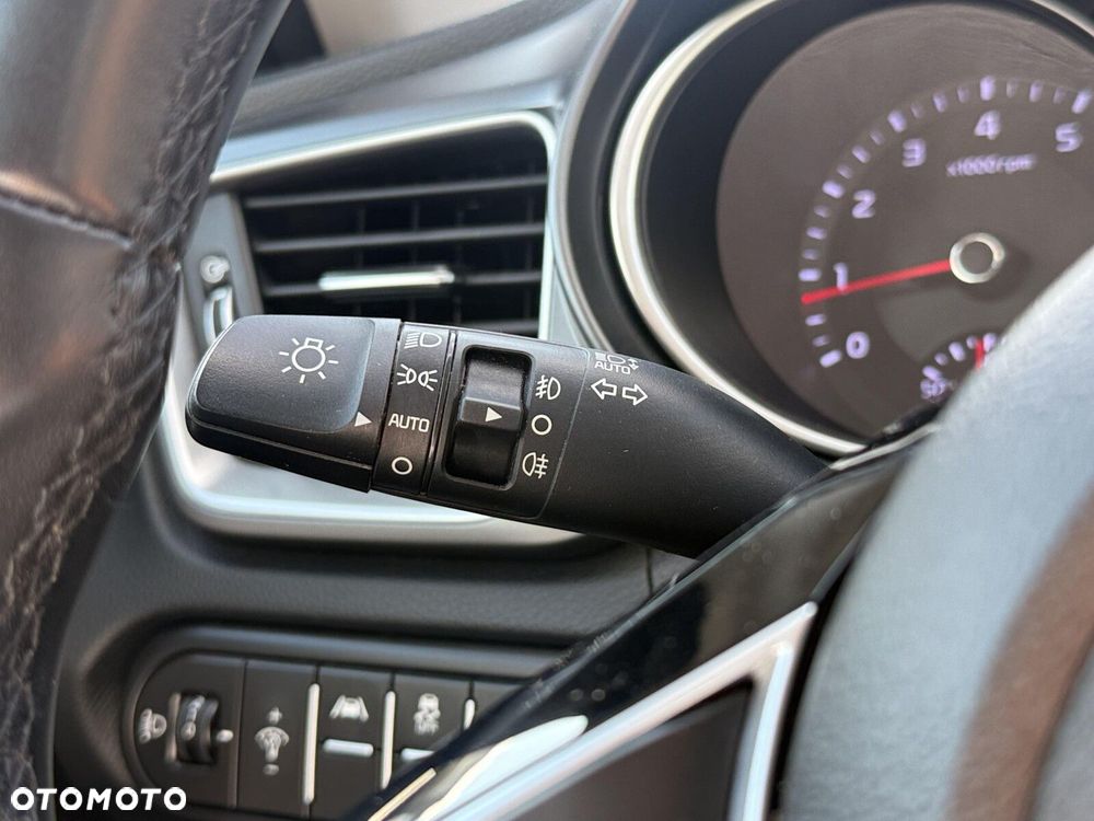 Kia Ceed - 25