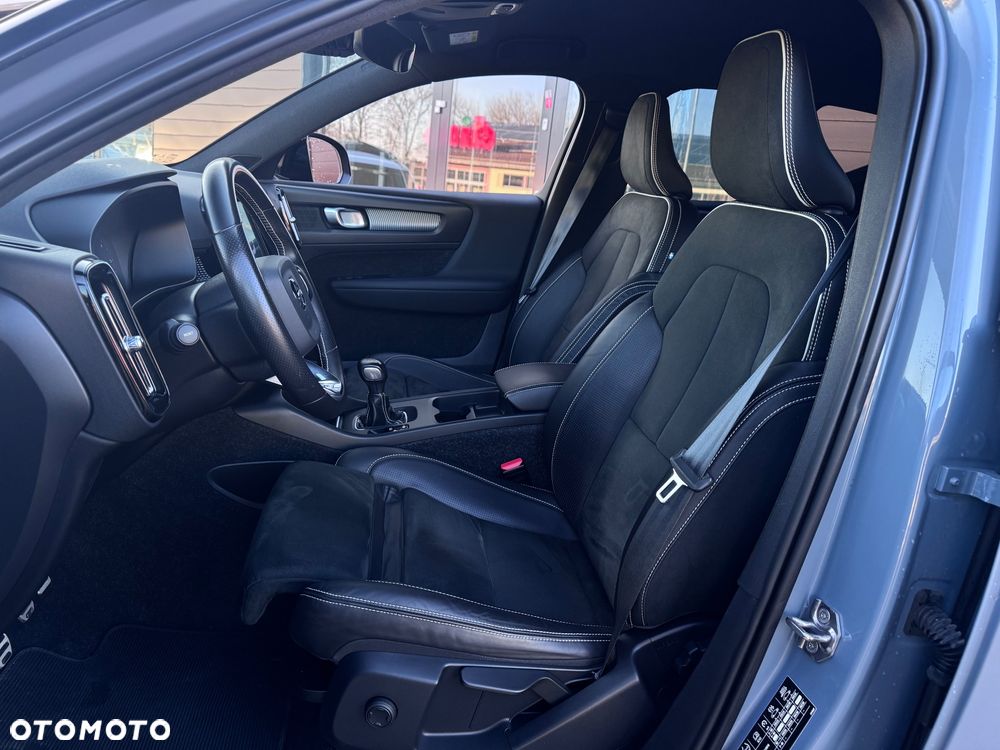 Volvo XC 40 D3 SCR R-Design - 23