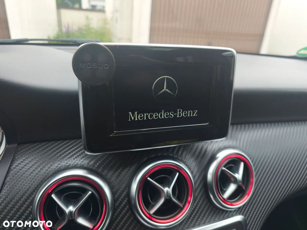 Mercedes-Benz Klasa A 180 (BlueEFFICIENCY) 7G-DCT AMG Sport - 38