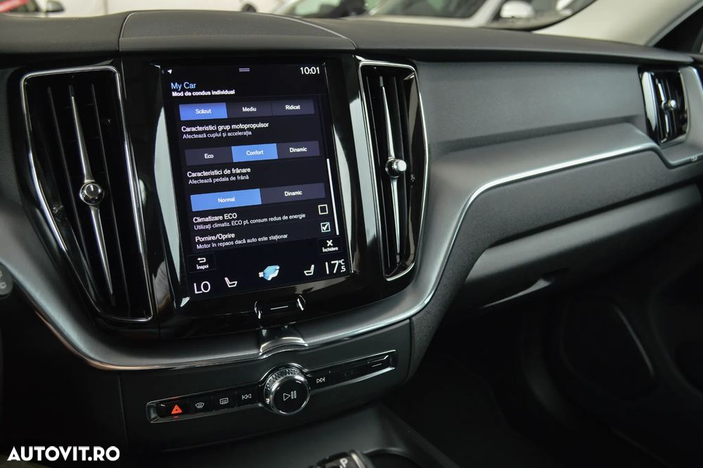 Volvo XC 60 D4 AWD Momentum - 25