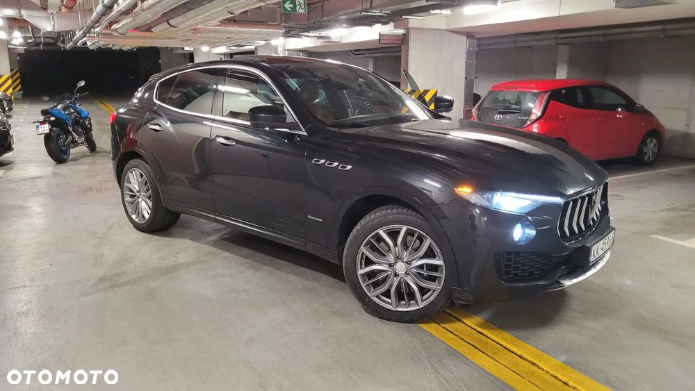 Maserati Levante S Granlusso - 27