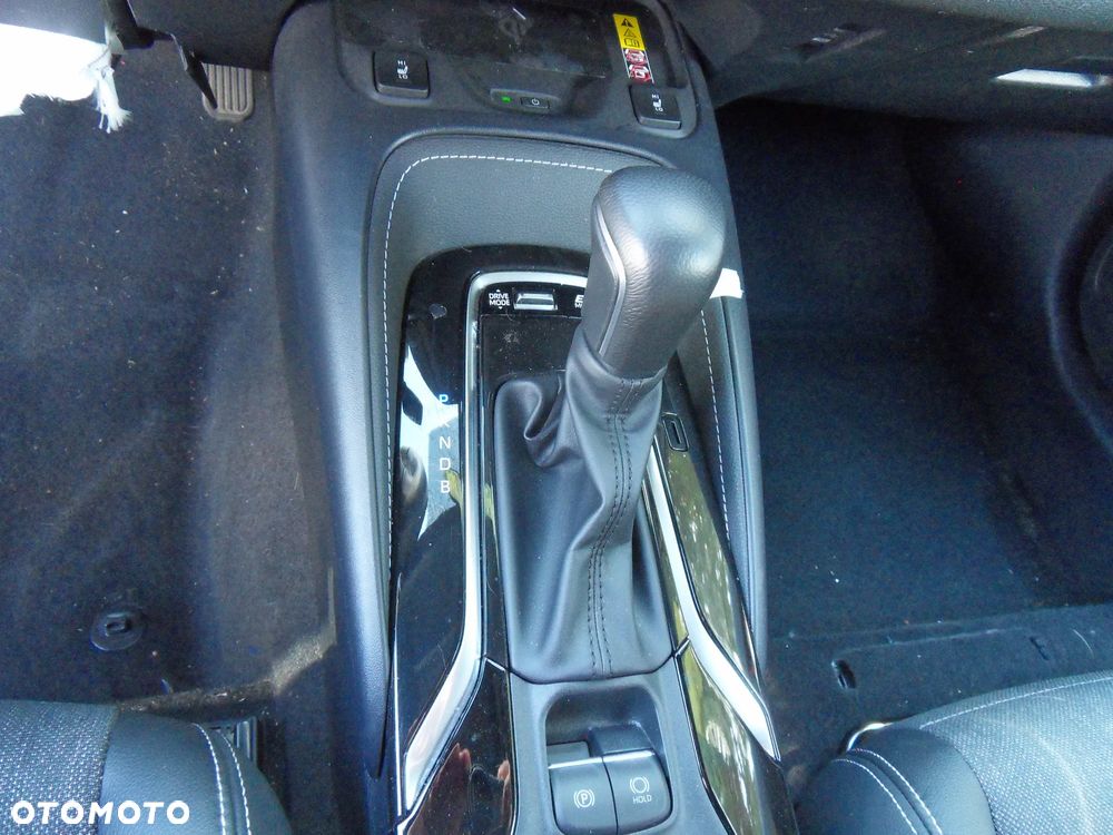 Toyota Corolla 1.8 Hybrid Selection - 22