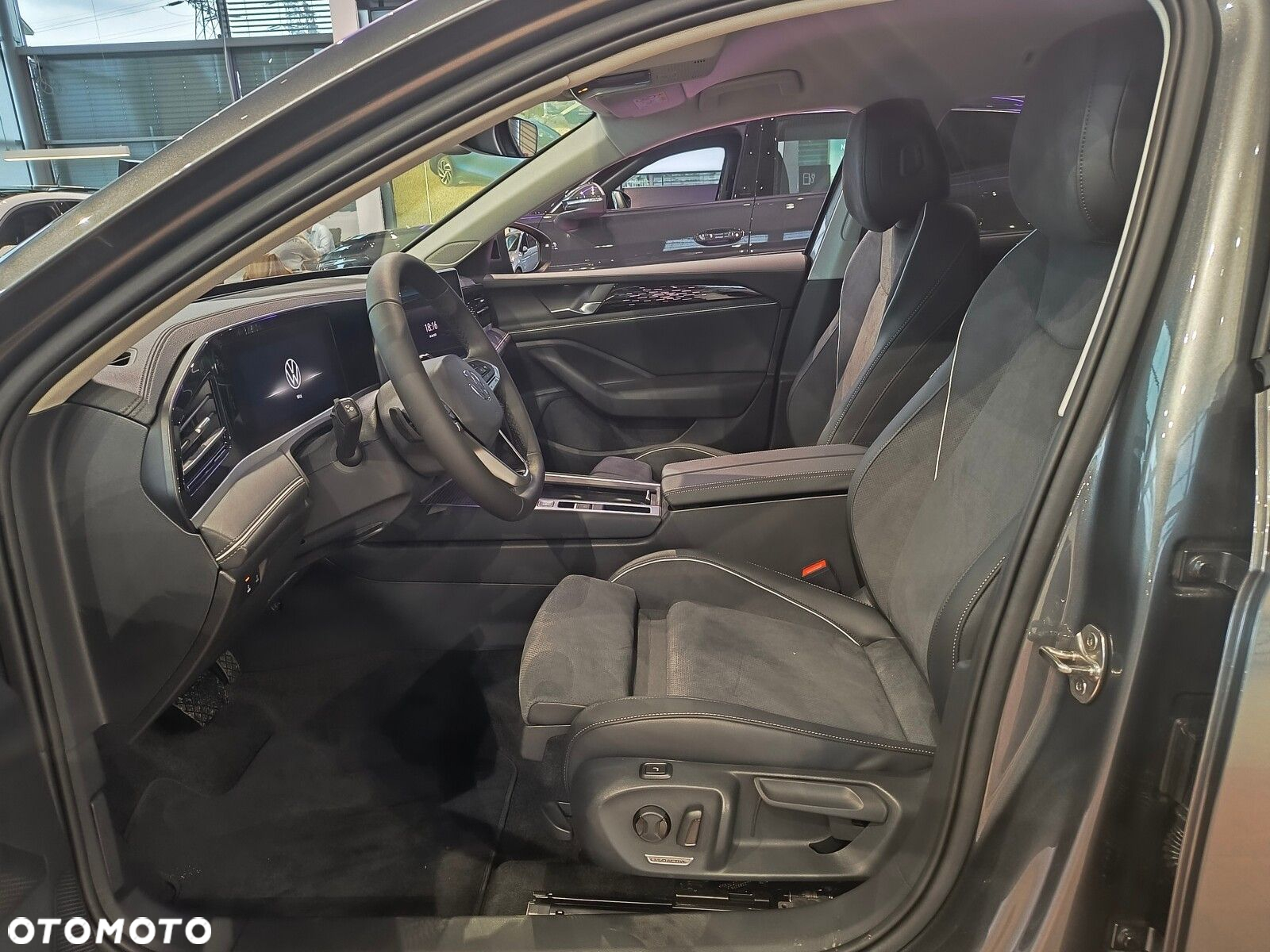 Volkswagen Passat - 11