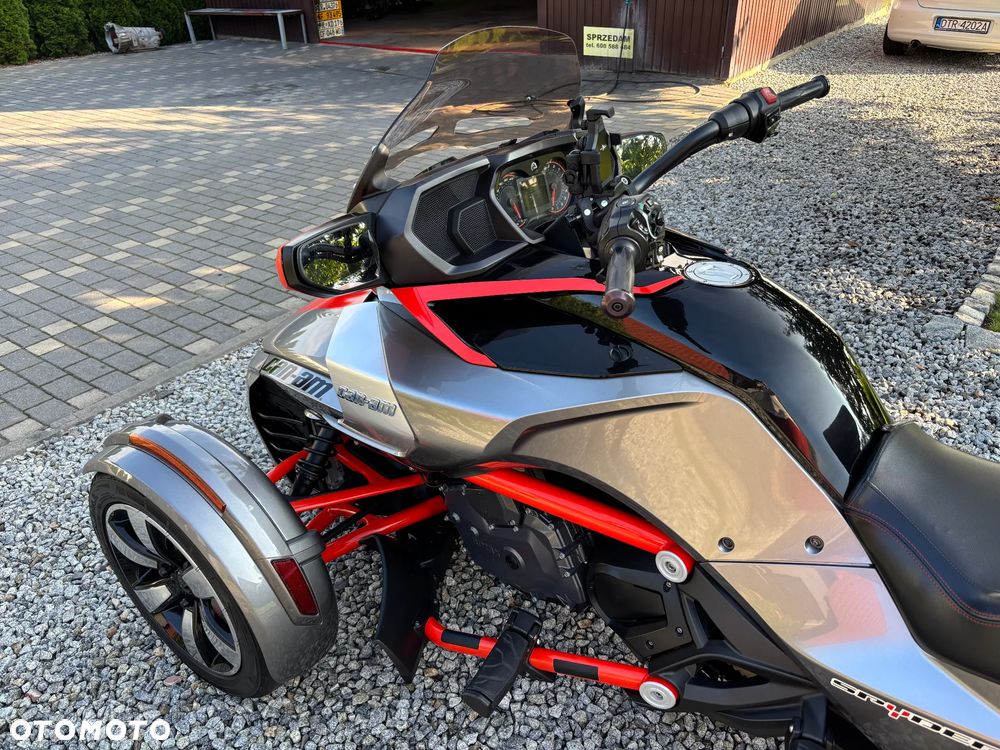 Can-Am Spyder - 6