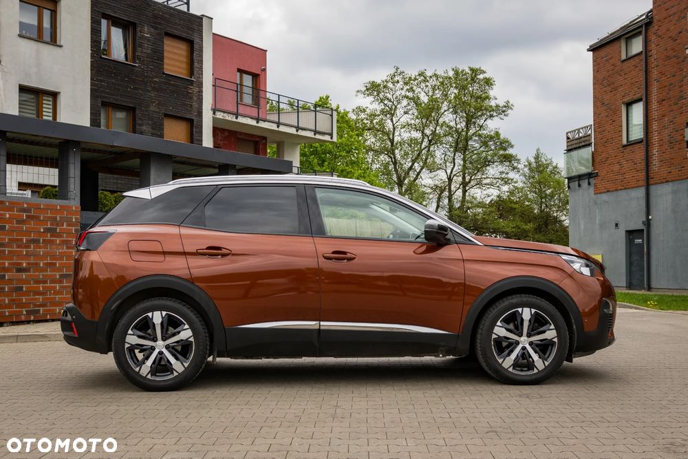Peugeot 3008 1.6 PureTech GPF Allure S&S EAT8 - 8