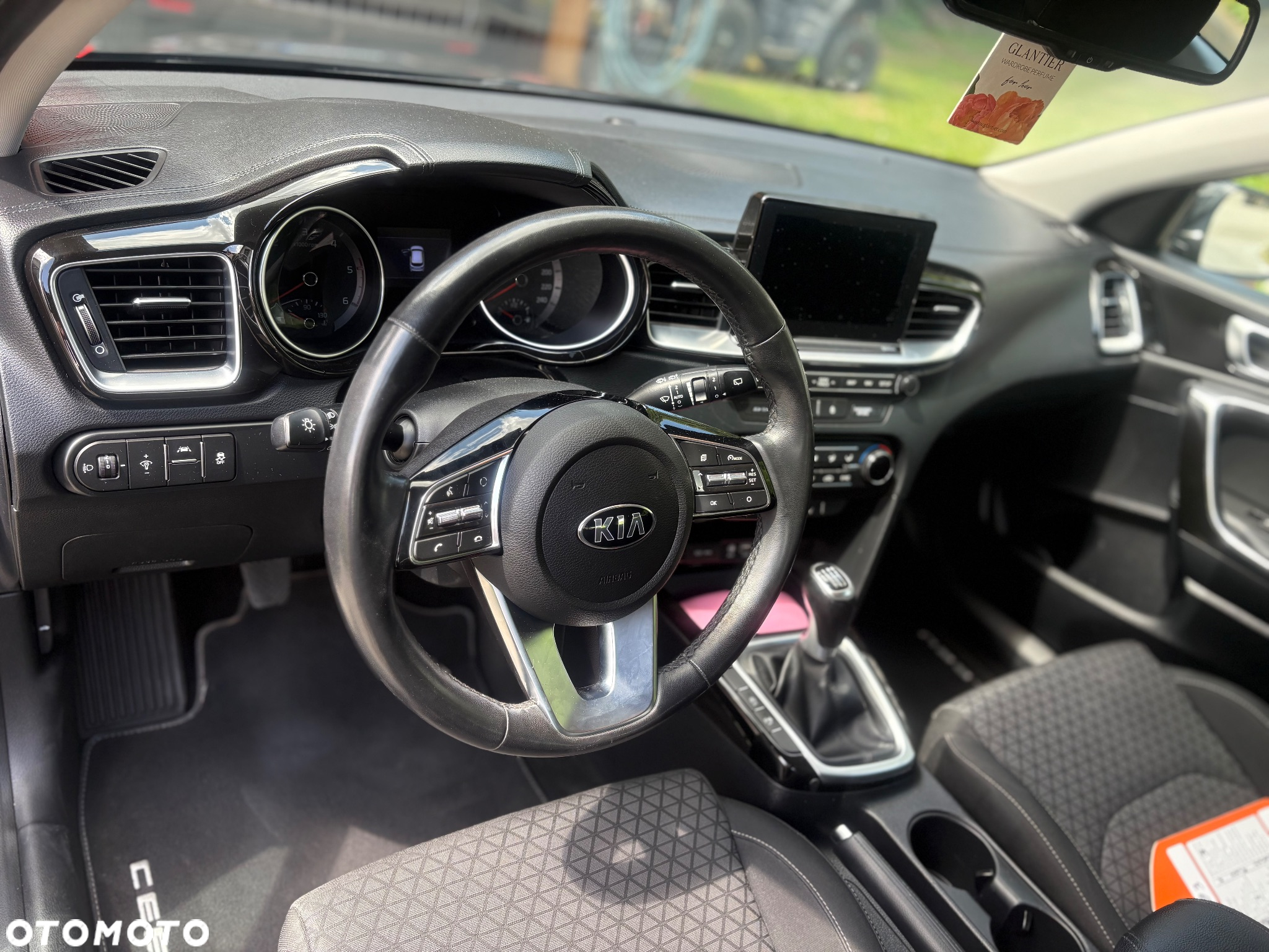 Kia Ceed - 26