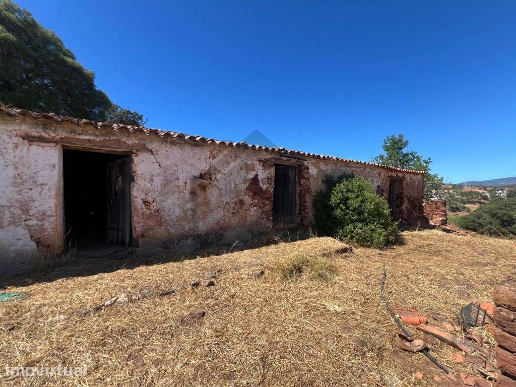 Quinta com DOIS URBANOS - para Venda na Mexilhoeira Grande em Porti... - Grande imagem: 4/39