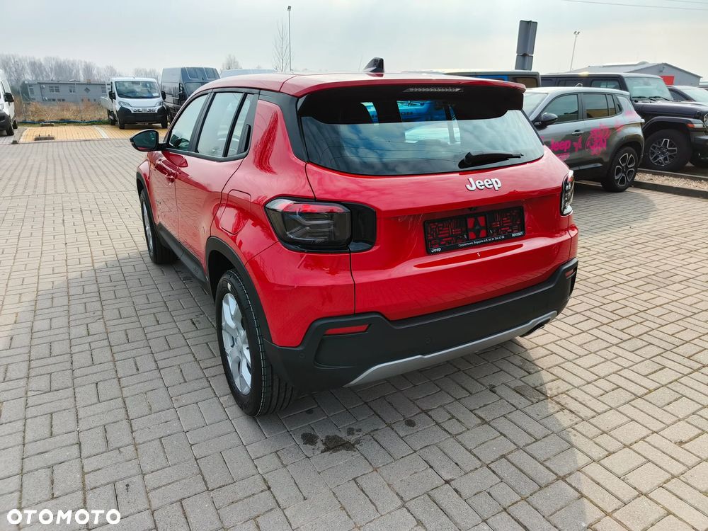 Jeep Avenger 1.2 T3 mHEV Altitude FWD eDCT6 - 8