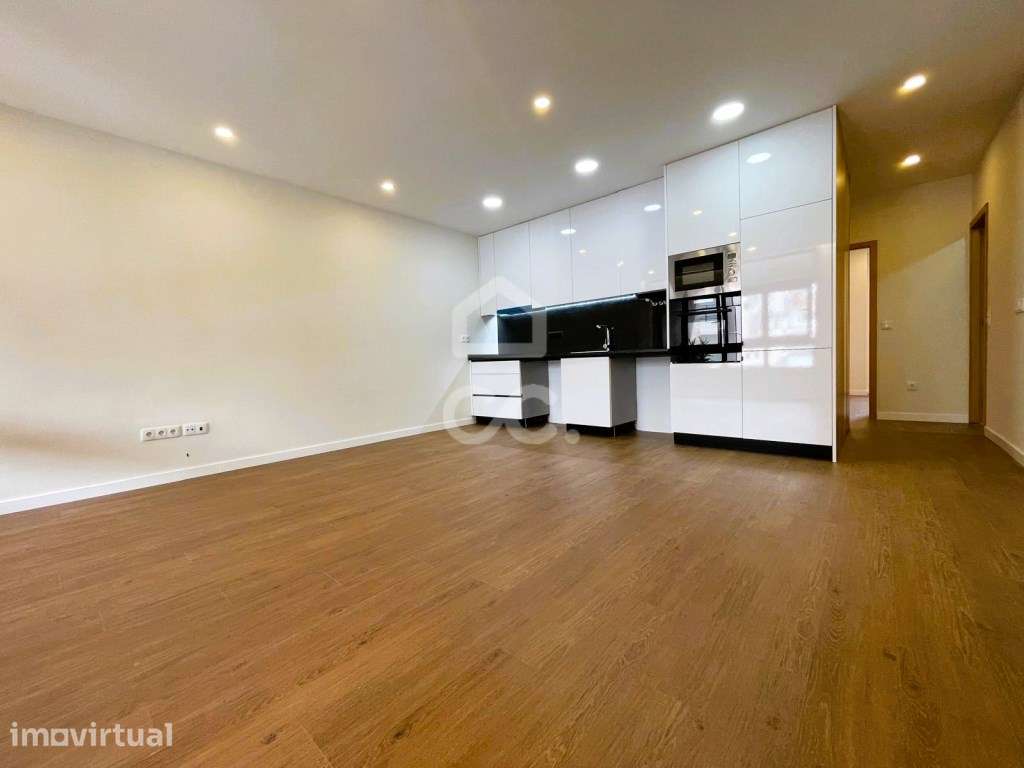 Apartamento T2 em Vila do Conde a 500 metros da Praia - Grande imagem: 2/22