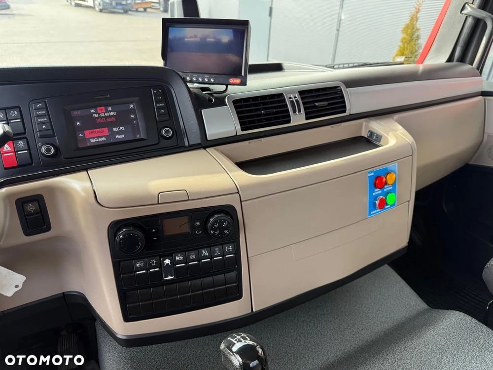 MAN TGM 18.250 // E6 // org. 92000km !!! // 4x2 // manual // skrzynia + HDS HMF z pilotem // TGS TGX TGL budowlanka żuraw dzwig kran crane - 34