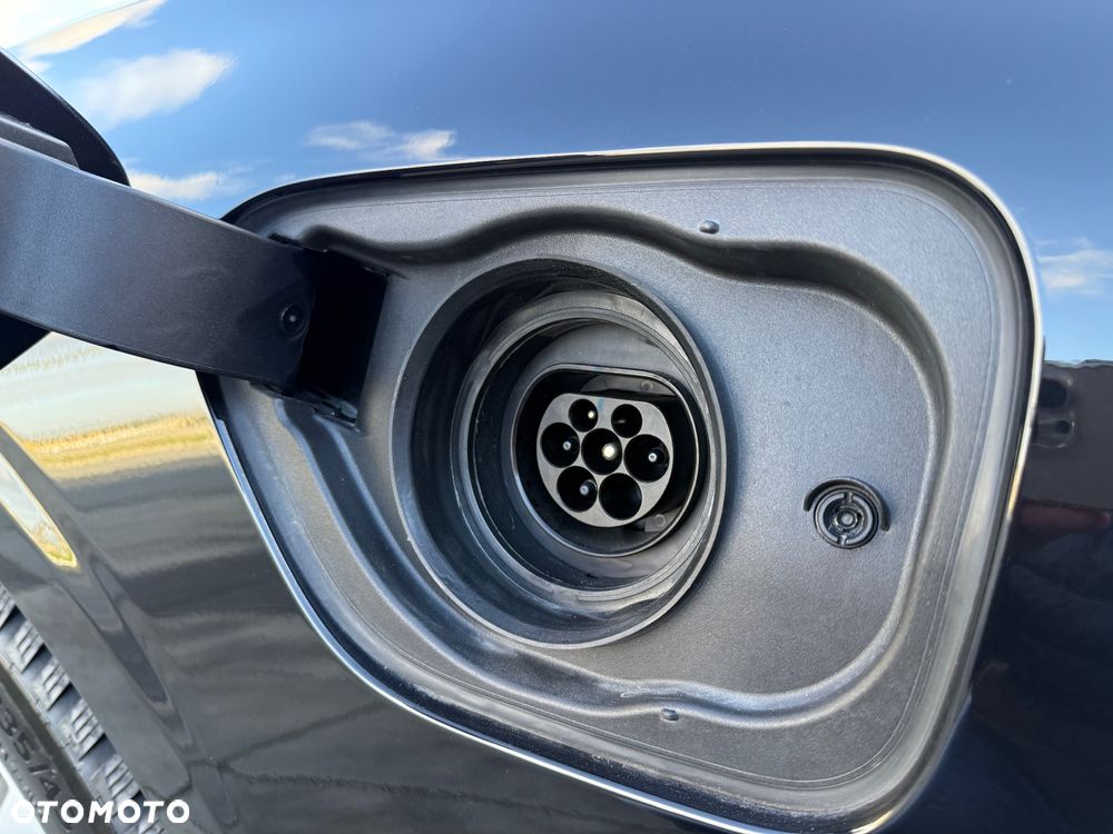 Volvo V60 T6 AWD Plug-In Hybrid Plus Dark - 33