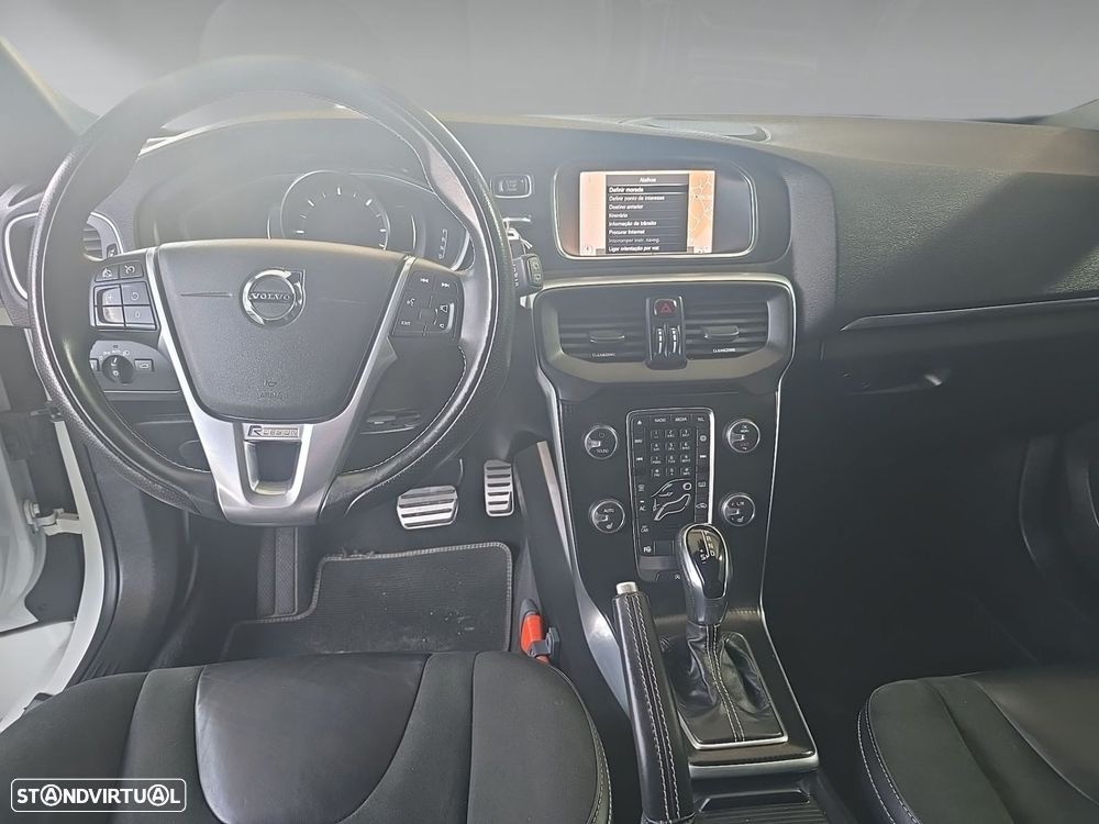 Volvo V40 2.0 D3 R-Design Geartronic - 12