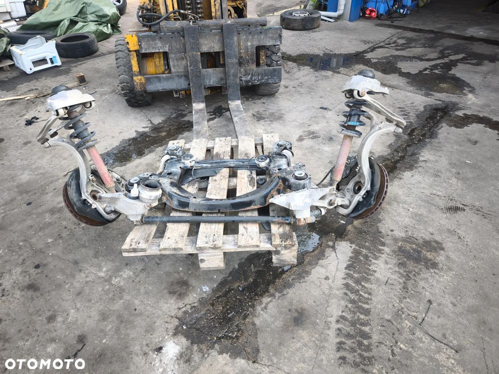 Zawieszenie przód Audi A6 C6 3.0 TDI zwrotnica piasta sanki amortyzator MacPherson Quattro