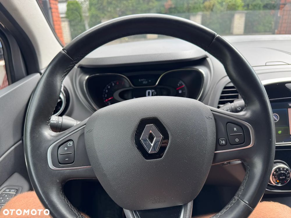 Renault Captur - 23