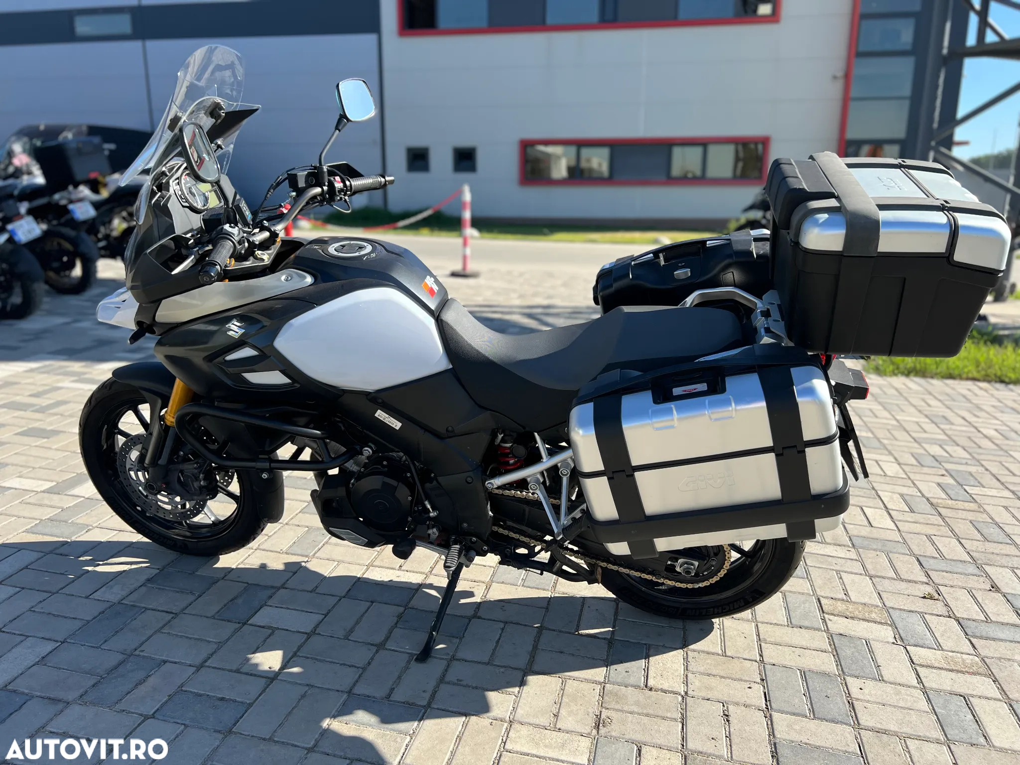 Suzuki DL 1000 V-Strom - 4
