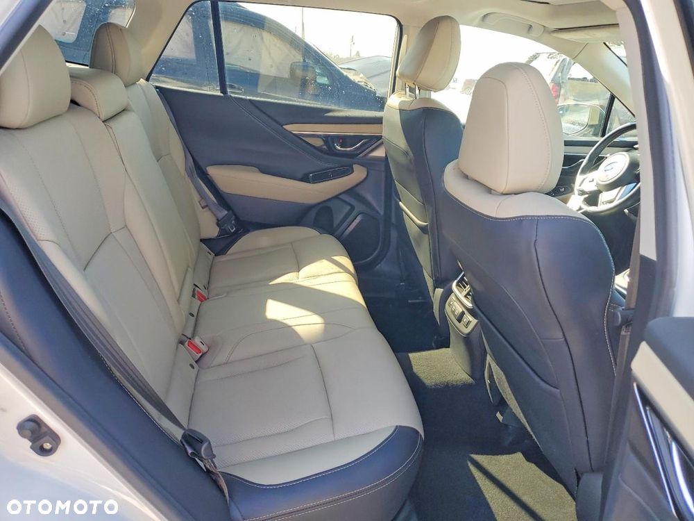 Subaru Outback 2.5i Exclusive - 10
