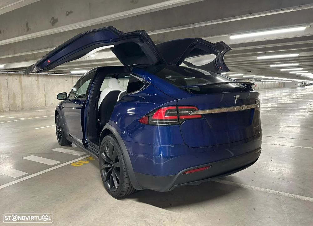 Tesla Model X 100 kWh Long Range AWD - 18