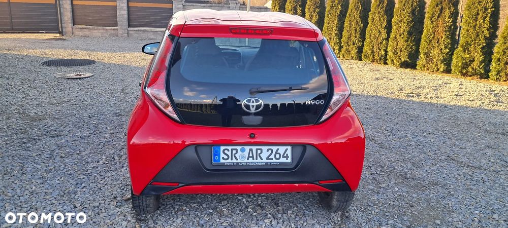 Toyota Aygo x-play Eco - 6
