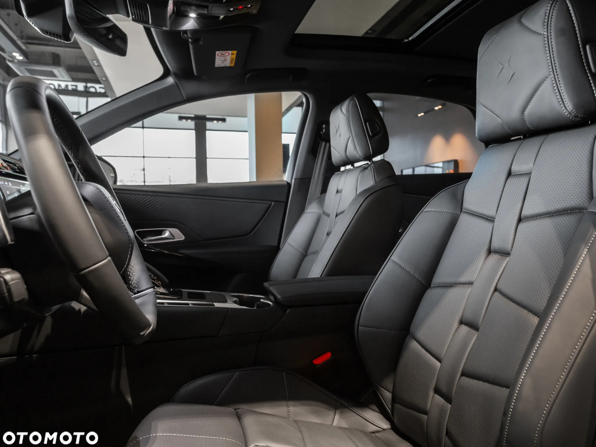 DS Automobiles DS 7 Crossback - 12