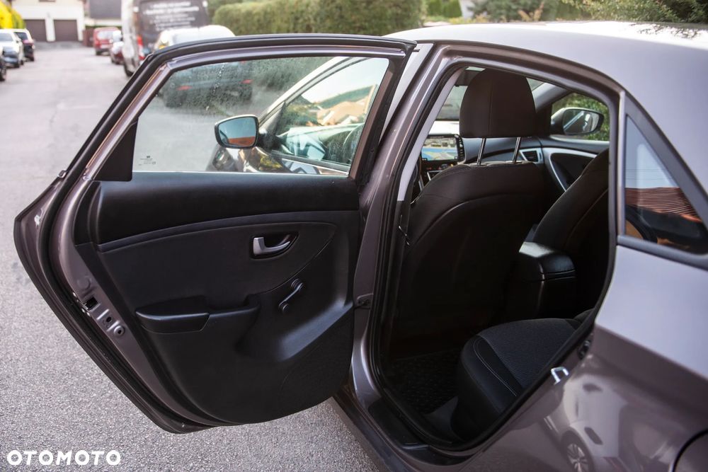 Hyundai i30 1.4 Comfort - 28