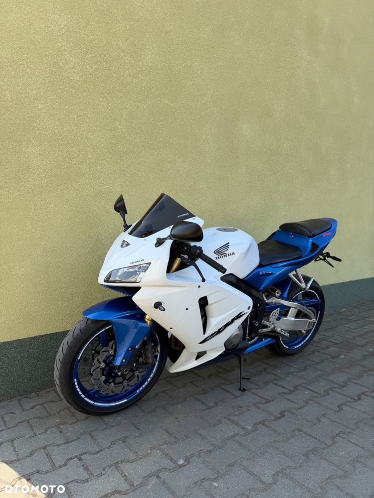 Honda CBR - 26