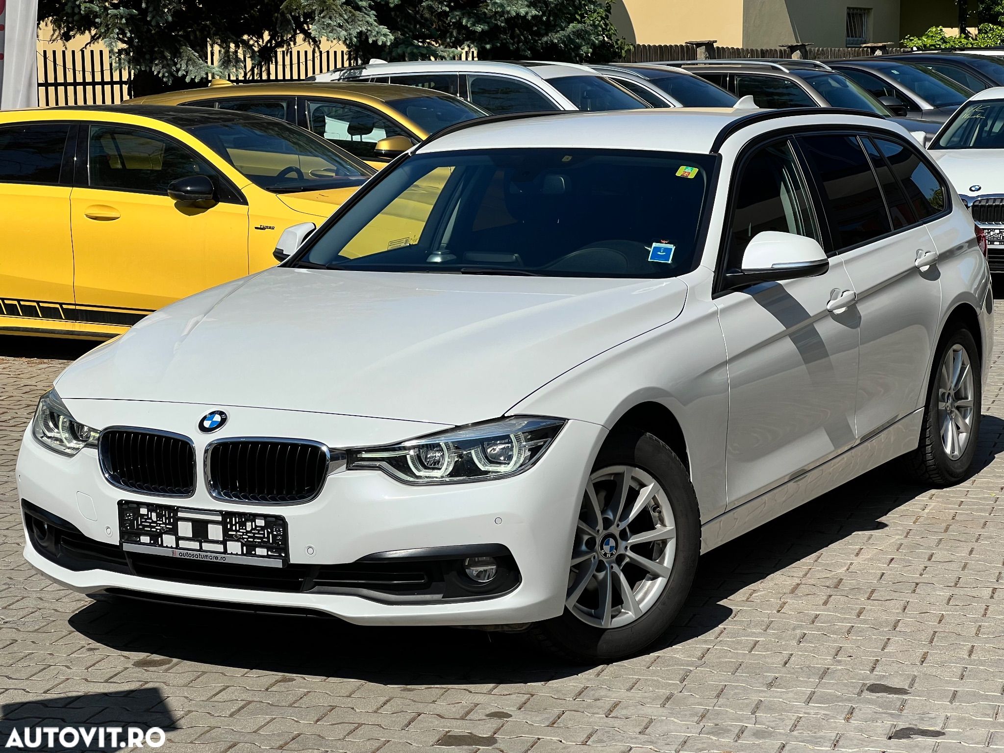BMW Seria 3 318d Touring Aut. Advantage - 1
