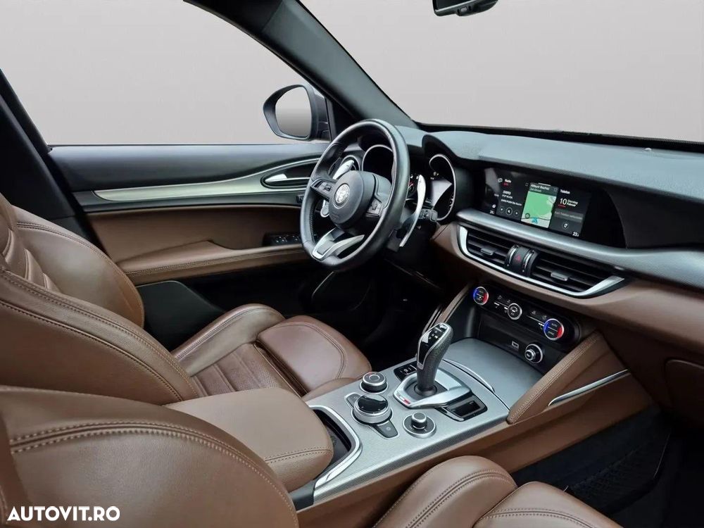 Alfa Romeo Stelvio - 5