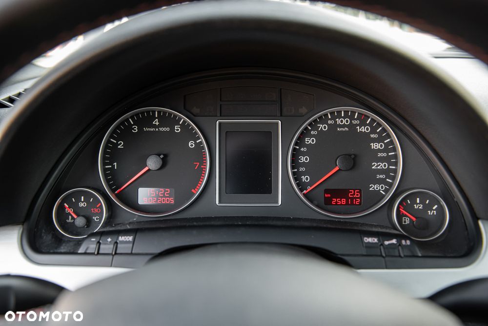 Audi A4 Avant - 19