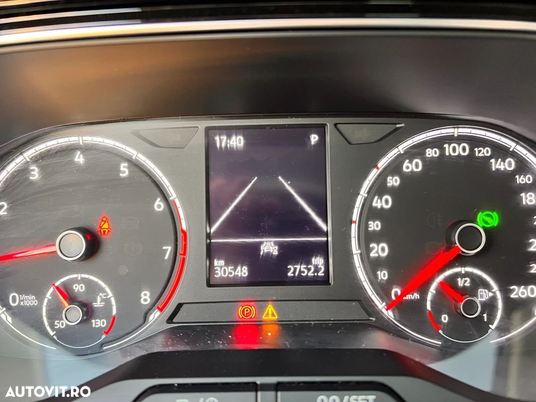 Volkswagen T-Cross - 12