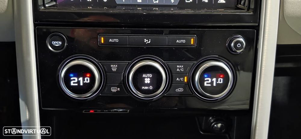 Land Rover Discovery 2.0 SD4 HSE Luxury Auto - 26