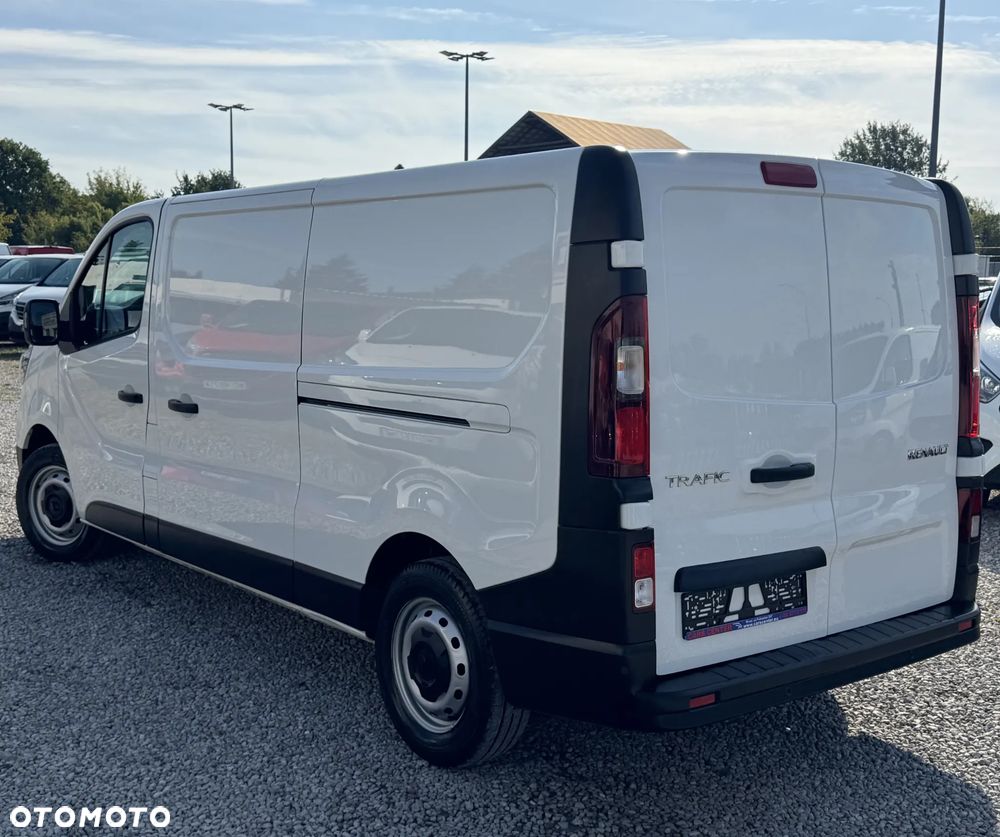 Renault Trafic - 11