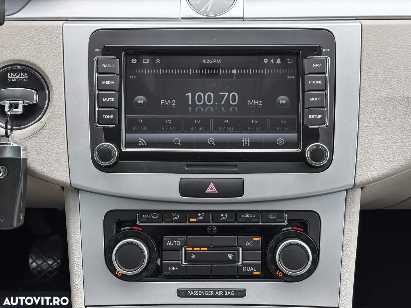 Volkswagen Passat - 13