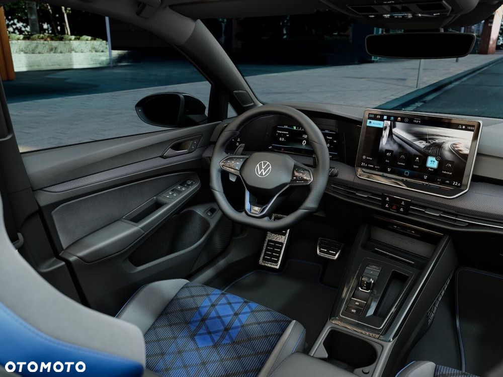 Volkswagen Golf - 11