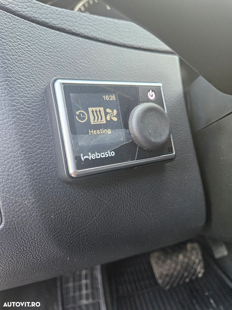 Volkswagen Multivan - 11