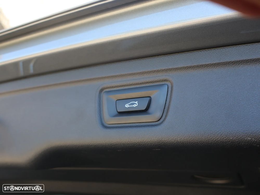 BMW 330 e Pack M Auto - 49