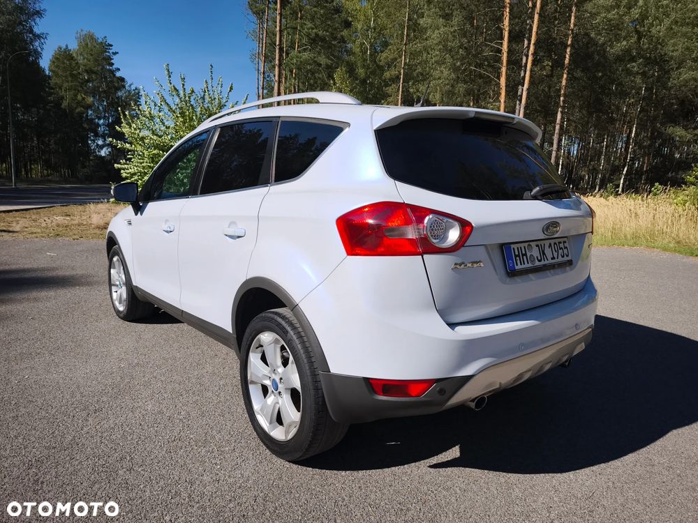 Ford Kuga 2.0 TDCi 4x4 Titanium - 4