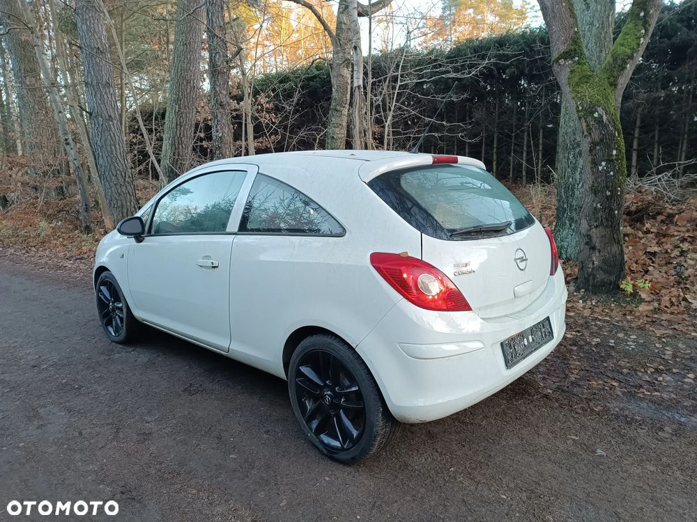 Opel Corsa 1.2 16V 111 - 2