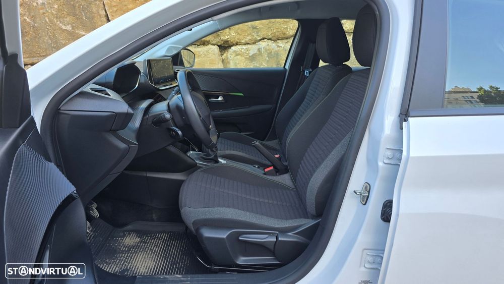 Peugeot 208 1.2 PureTech Active - 37