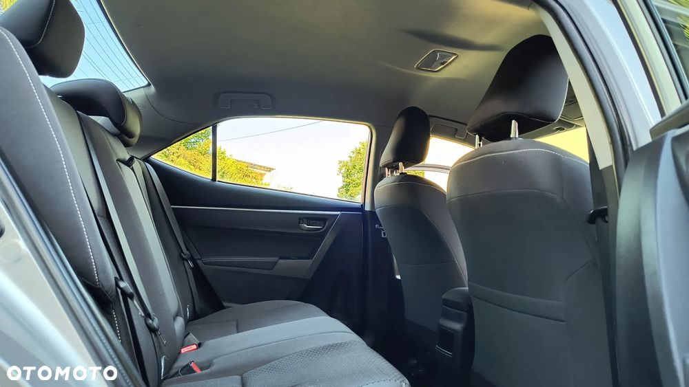 Toyota Corolla 1.6 Comfort - 24