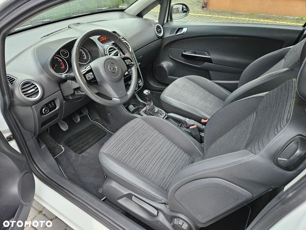Opel Corsa 1.2 16V Energy - 15