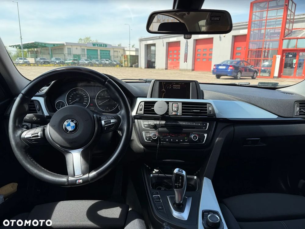 BMW Seria 3 - 25