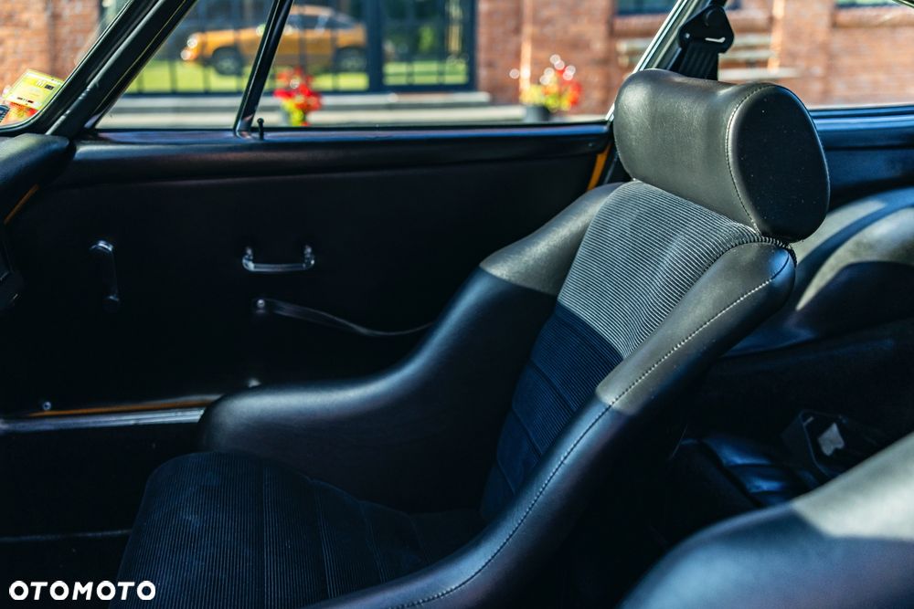 Porsche 911 - 21