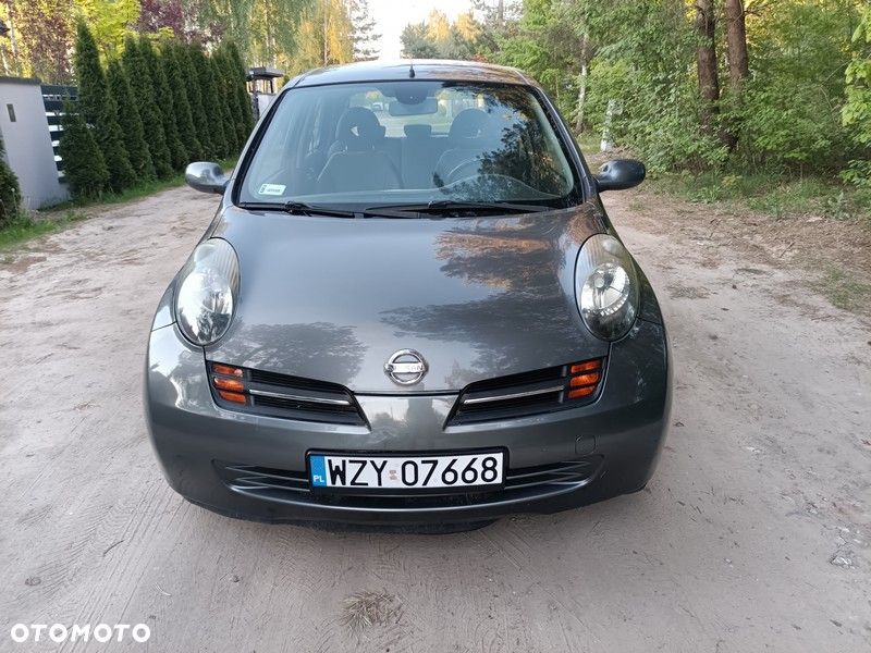 Nissan Micra - 1