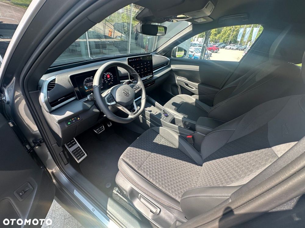 Volkswagen T-Roc 1.5 eTSI R-Line DSG - 11