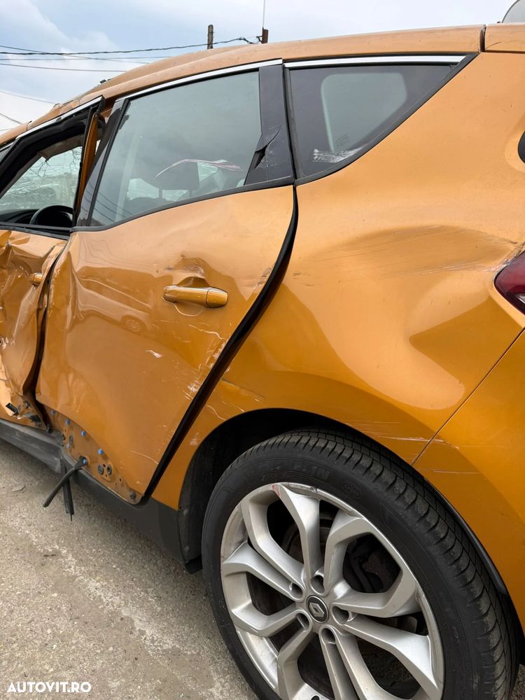 Renault Scenic ENERGY dCi 110 EDC EXPERIENCE - 23