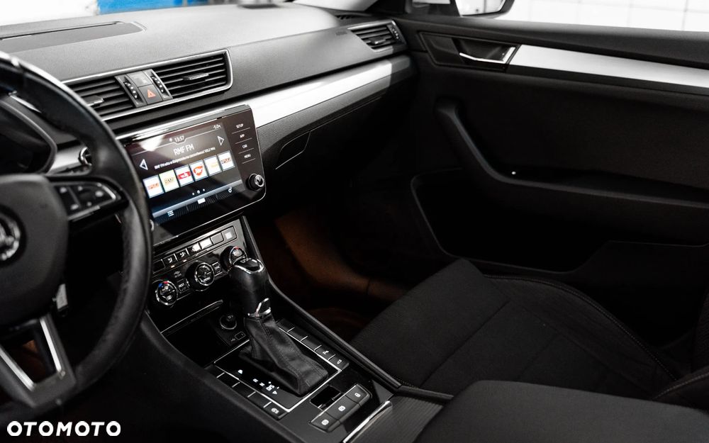 Skoda Superb 1.5 TSI ACT Ambition DSG - 33